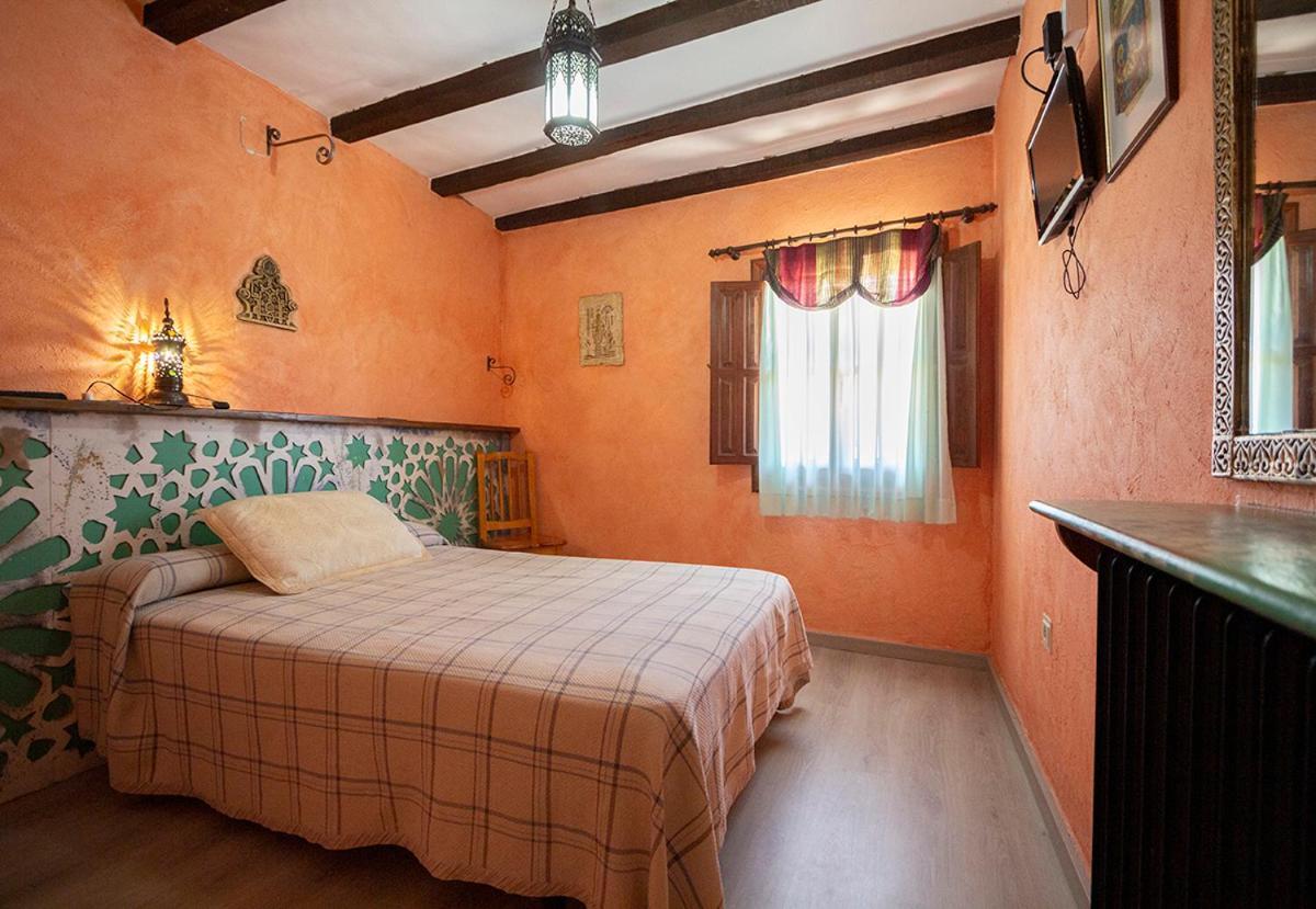 Hotel Rural Calatañazor エクステリア 写真