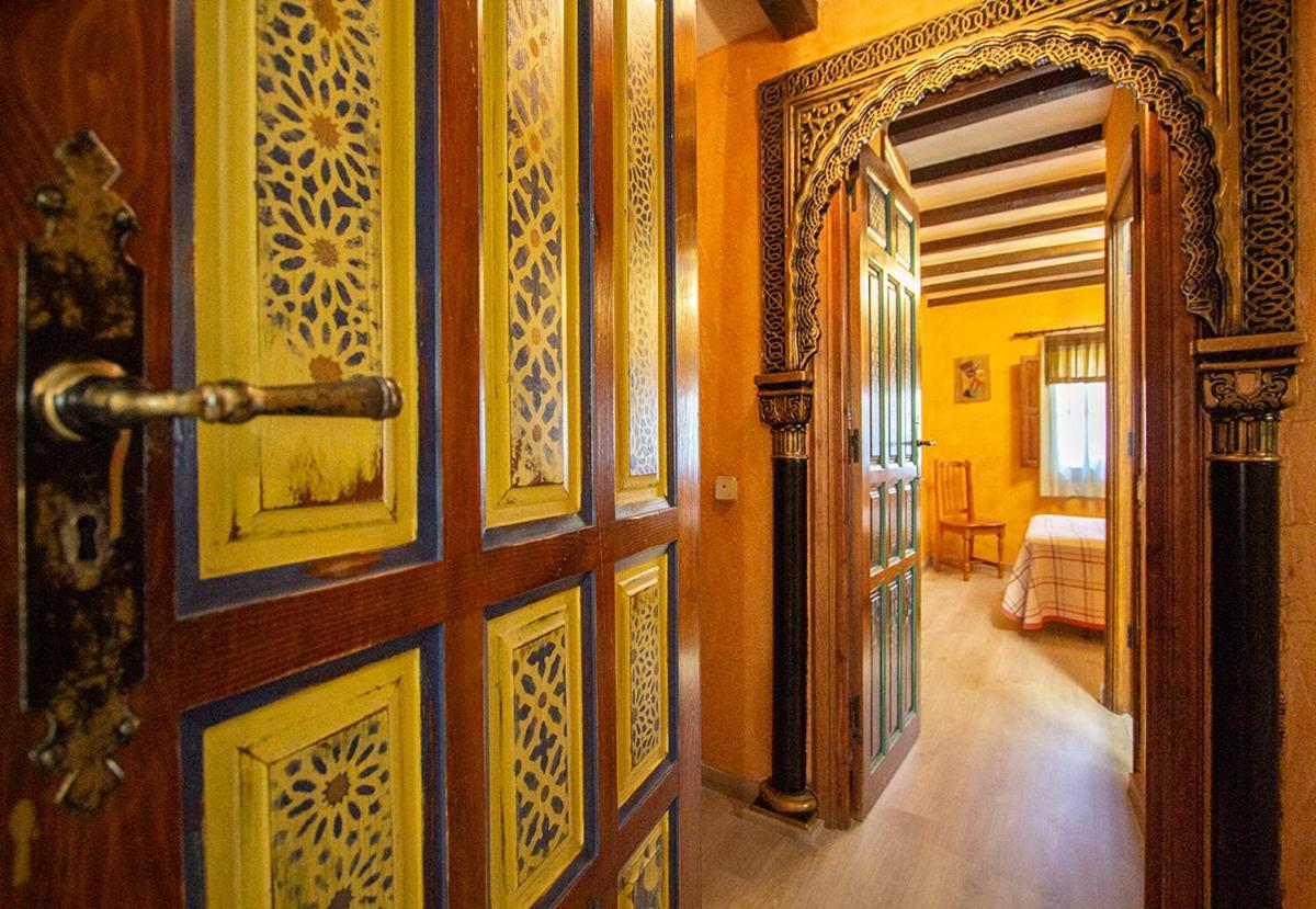 Hotel Rural Calatañazor エクステリア 写真