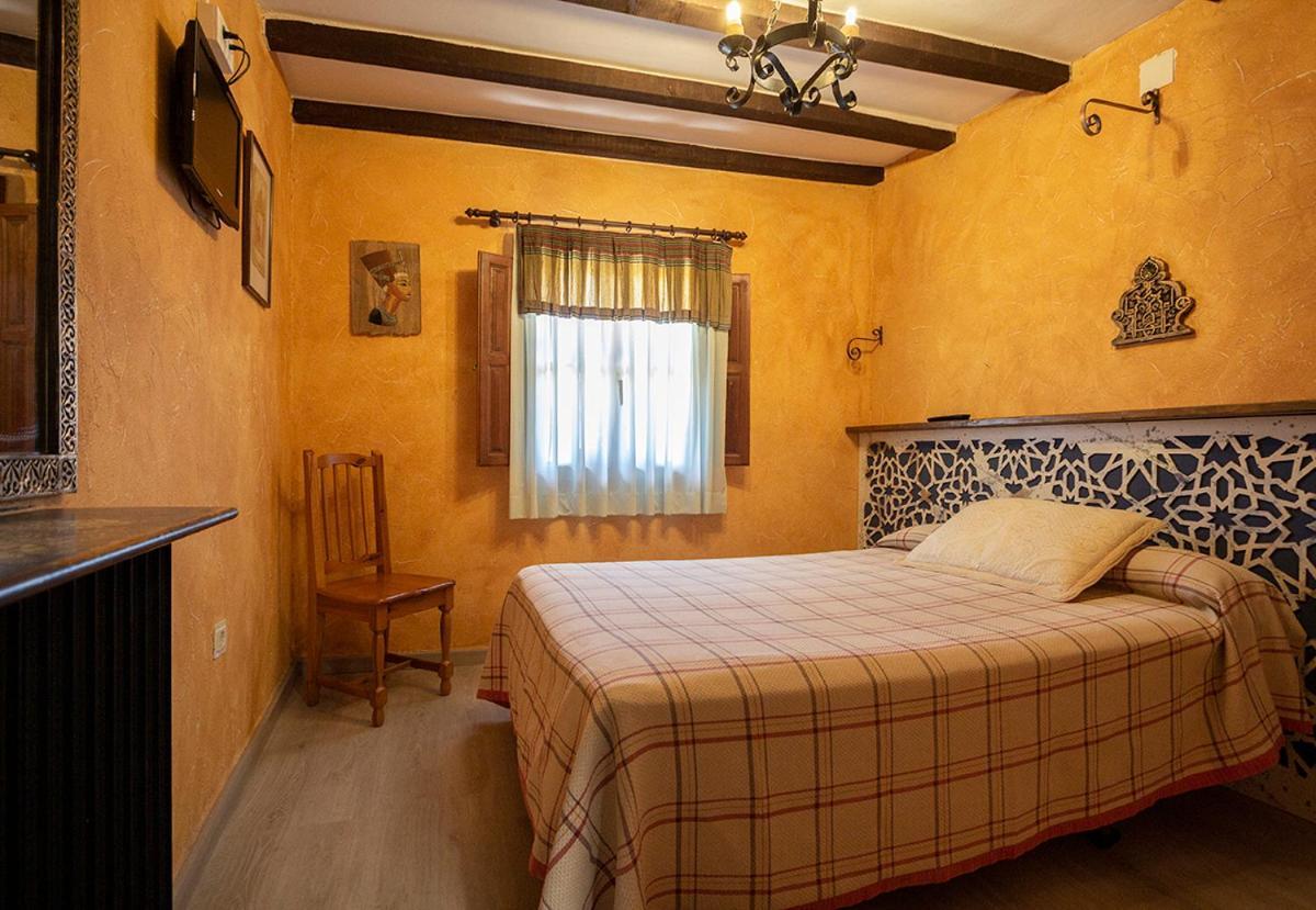 Hotel Rural Calatañazor エクステリア 写真