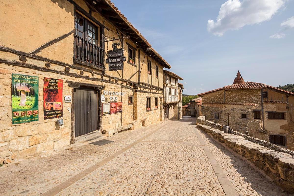 Hotel Rural Calatañazor エクステリア 写真