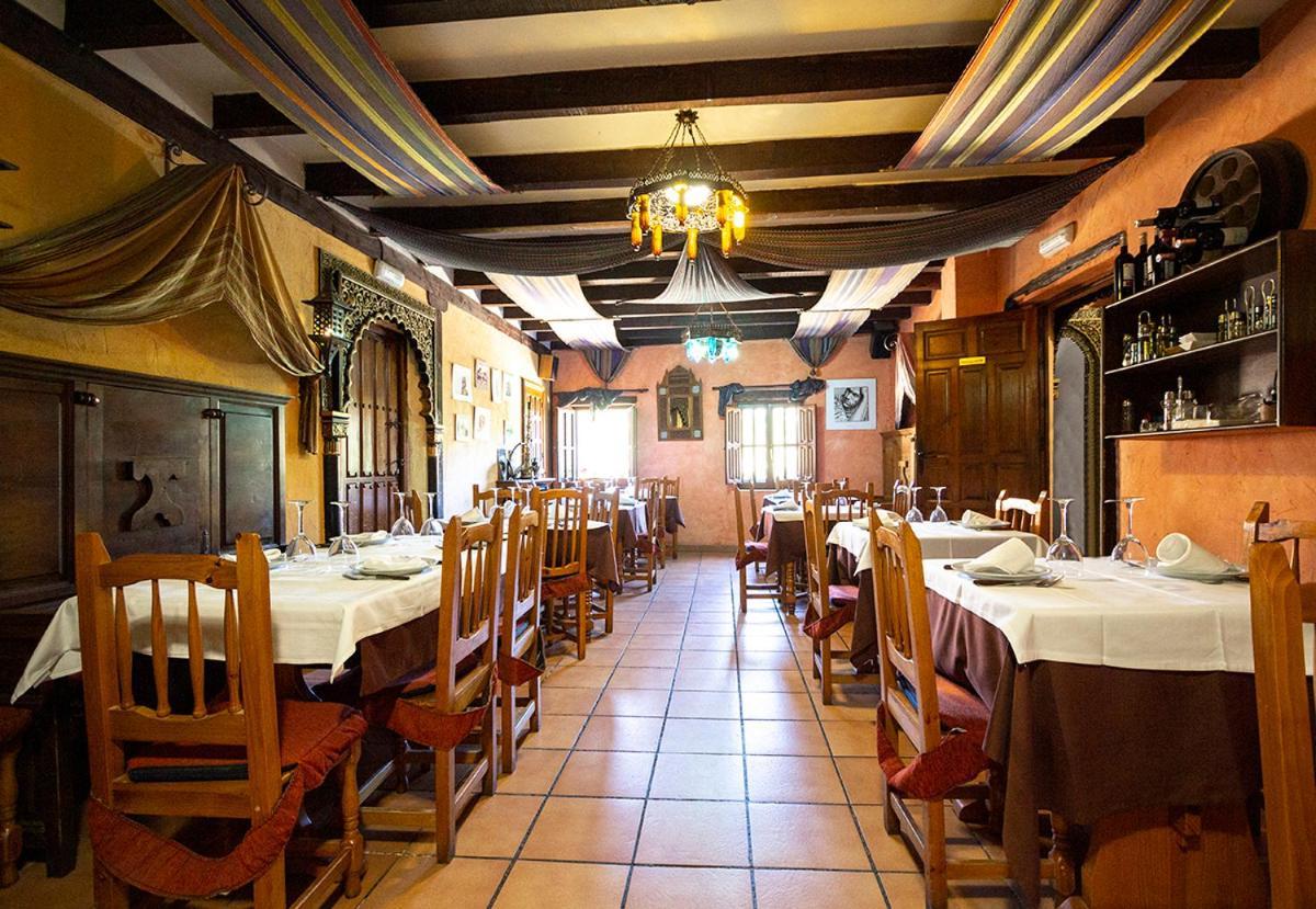 Hotel Rural Calatañazor エクステリア 写真